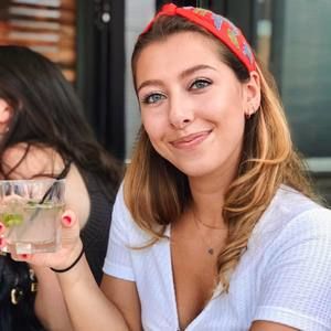 Meet your Posher, Natalie